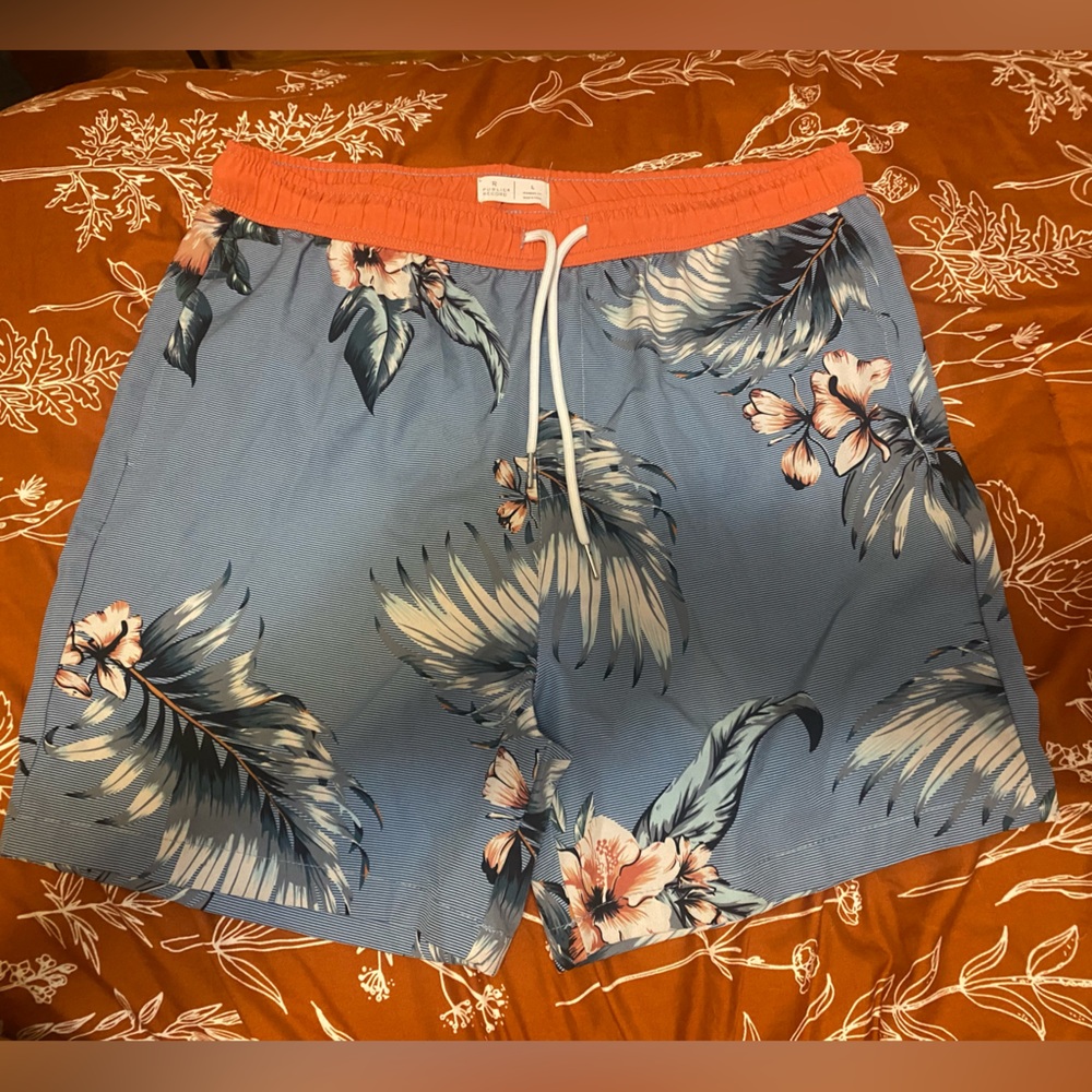 Men’s Hawaiian swim shorts